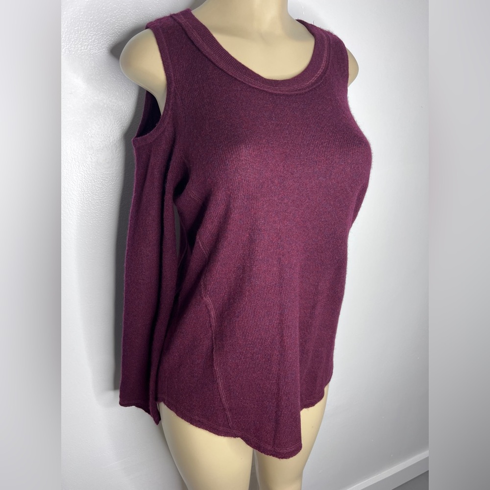 Cashmere Shoulder Showing Sweater